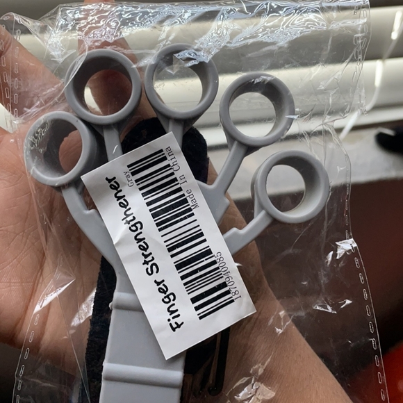 Gripster Forearm Trainer For Veiny Forearms - Picture 8 of 8